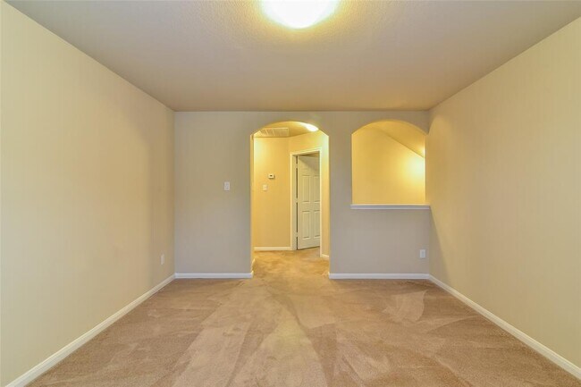 Building Photo - 13062 Rose Landing Dr