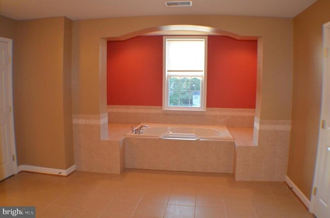 Building Photo - 11818 Tregiovo Pl