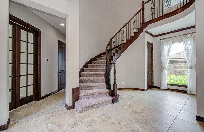 Building Photo - 5711 Avon Landing Ln