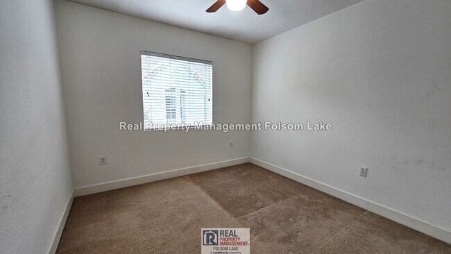 Building Photo - 3 Bed 3 Bath + Loft | EV Charger | Large Private Patio | Rivage in the Parkway