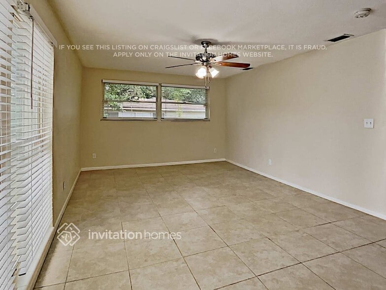 Building Photo - 207 Redwood Ave