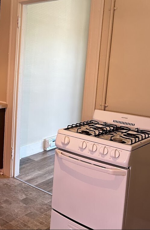Gas stove for the chef in you! - 4537 SE 65th Ave
