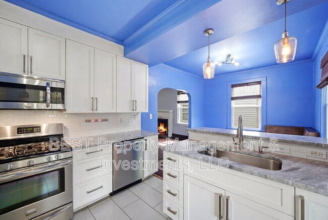 Building Photo - 2208 Wilmore Dr