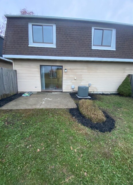 Building Photo - 1044 Sunhaven Dr