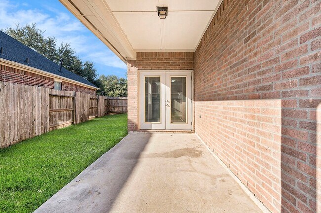 Building Photo - 6185 Galloway Ln