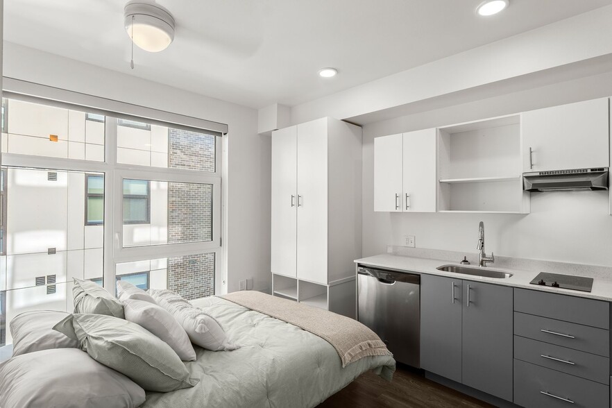 Interior Photo - Derby Slabtown