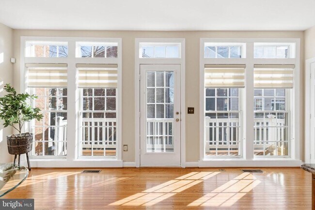 Building Photo - 7996 Reserve Way