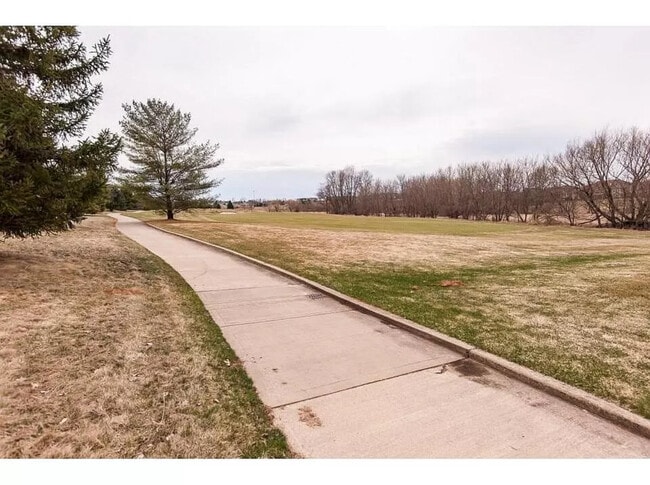 Building Photo - 1499 Belvior Ln NE