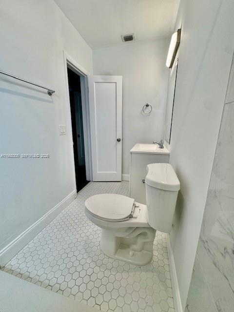 Building Photo - 1128 SW 21st Ave