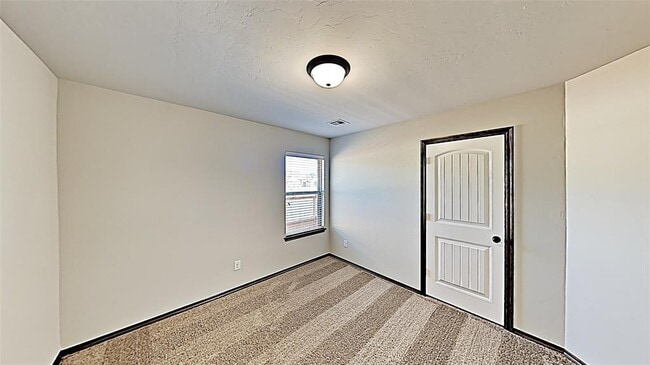 Building Photo - 1217 N Nature Way