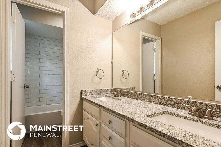 Building Photo - 103 Meadow Dr