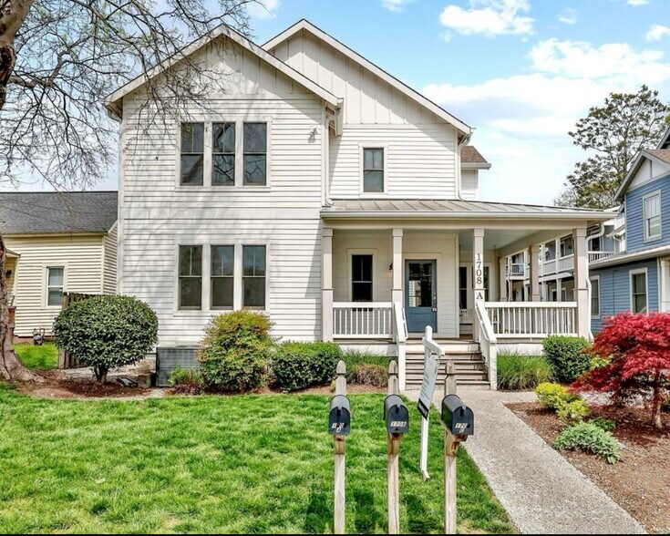 Primary Photo - 1708 4th Ave N