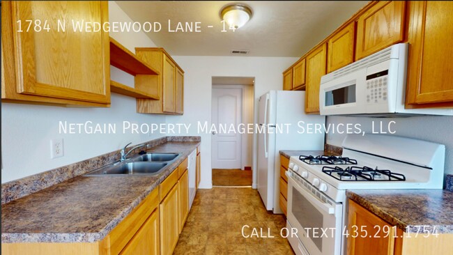 Building Photo - 1784 N Wedgewood Ln