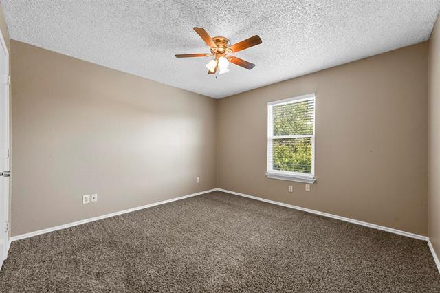 Building Photo - 319 SE 3rd St