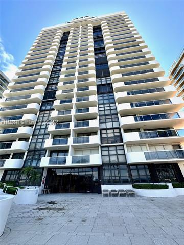 Building Photo - 5757 Collins Ave