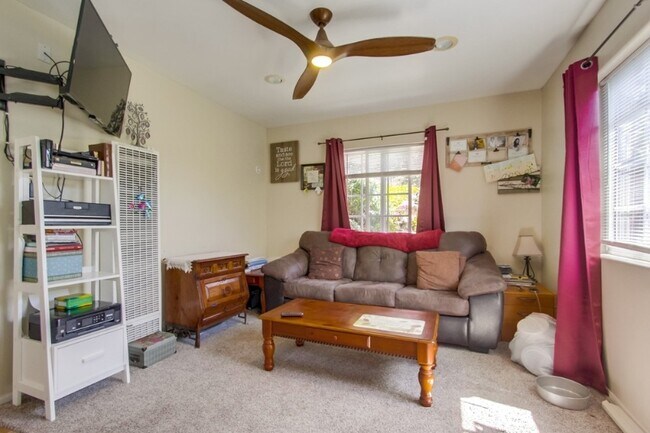 Building Photo - 1590 Country Vistas Ln