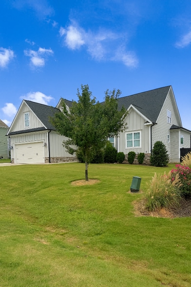 Primary Photo - 155 Meadow Lake Dr