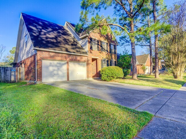 Building Photo - 14406 Fair Knoll Way