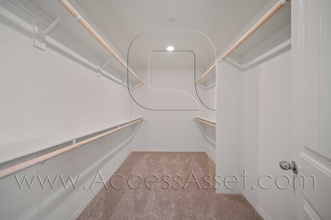 Building Photo - Stylish 2 Bed + 2.5 Bath Townhome in Murrieta