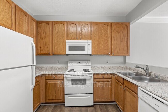 Building Photo - 1055 Duval St