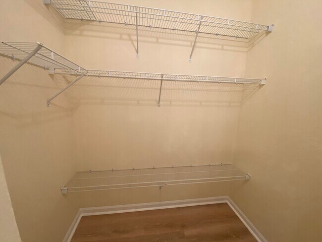 Building Photo - 4456 Regal Ct