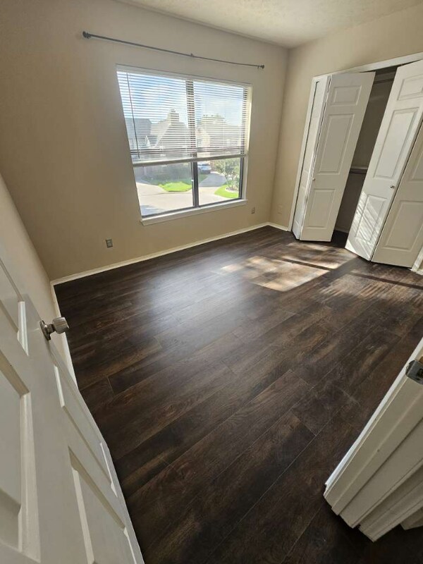 Building Photo - 800 Elkhorn Path