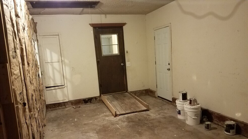 Building Photo - 406 Gayclifee Terrace