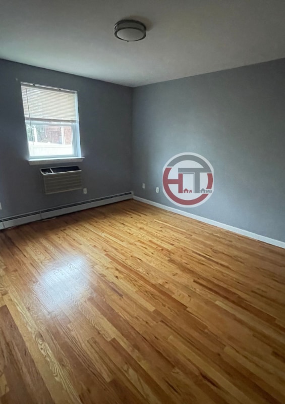 Building Photo - 816 Vincent Ave