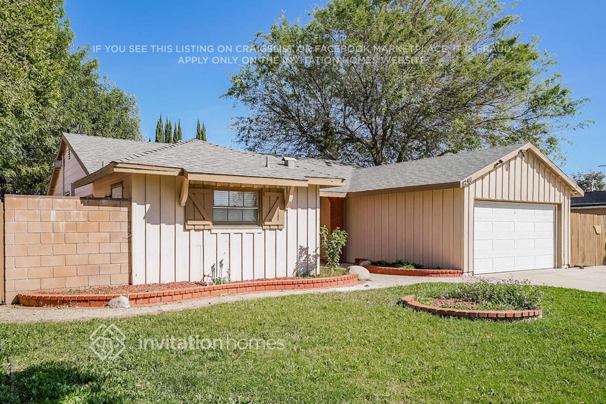 Building Photo - 11240 Gaviota Ave