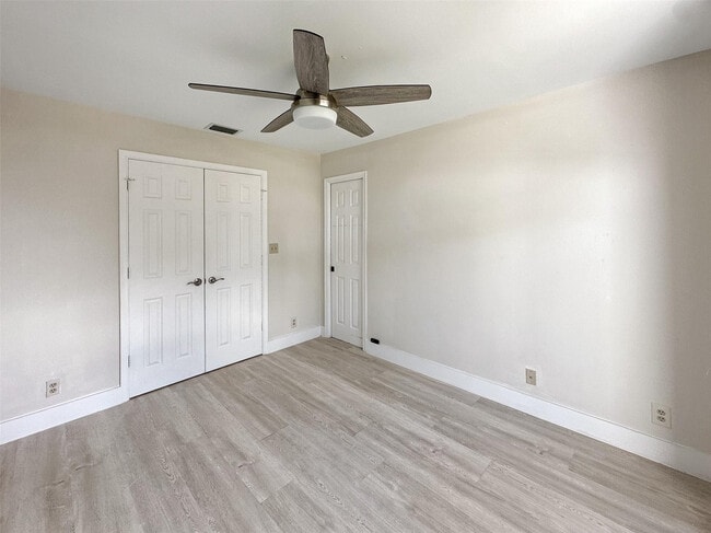 Building Photo - 7360 NW 54th St