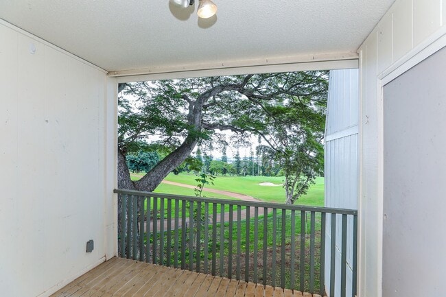 Building Photo - Ridgeway - Renovated two story, 2 bedroom, 1 bath with 1 uncovered parking stall