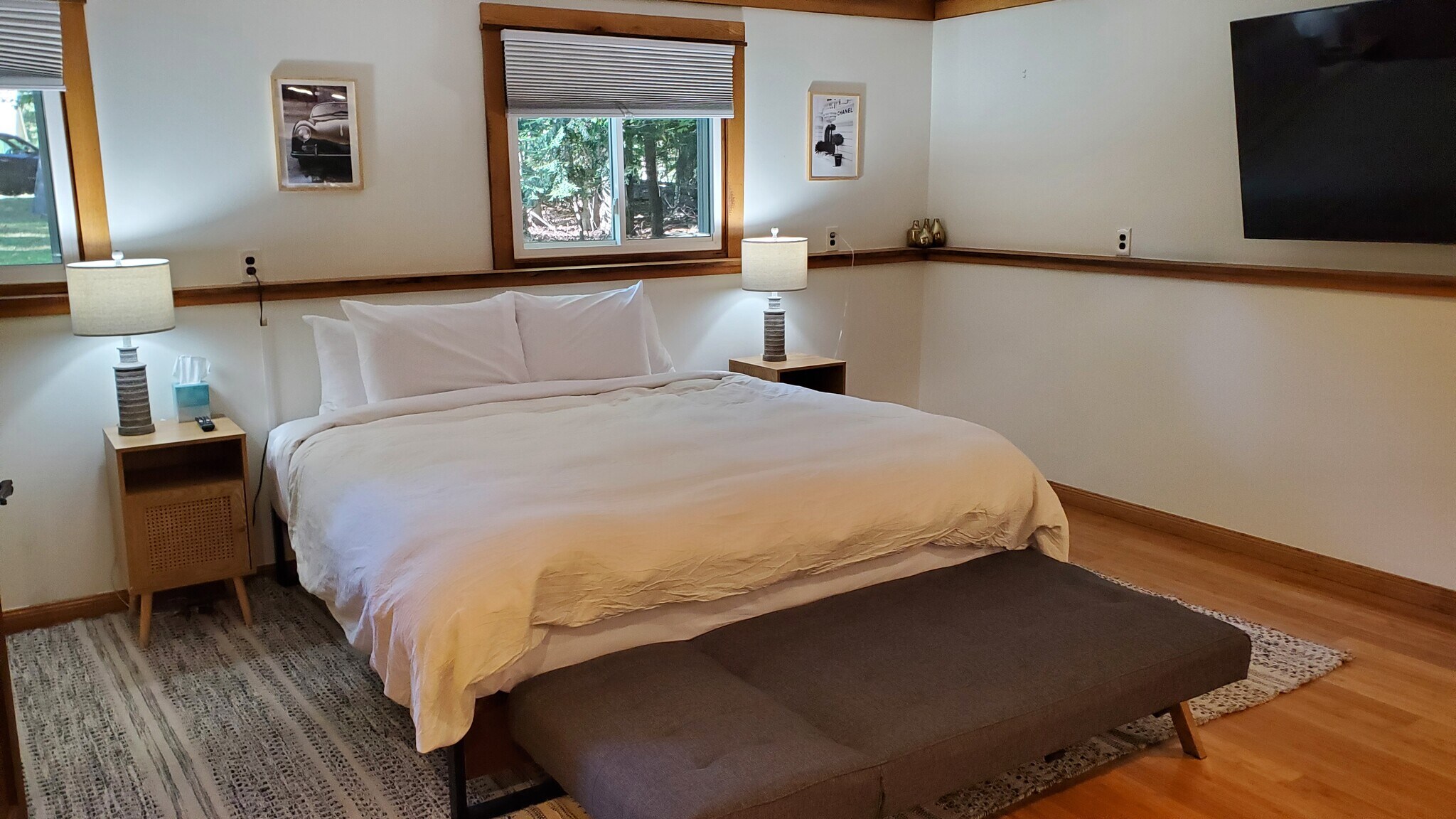 Building Photo - 7967 Sunset Dr