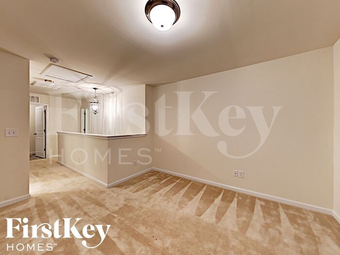 Building Photo - 104 Emperors Trl