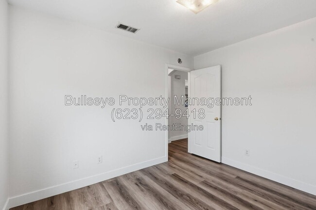 Building Photo - 1449 S St Paul