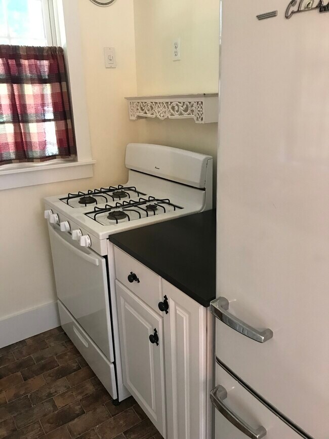 Vintage Galley Kitchen - 14 Main St