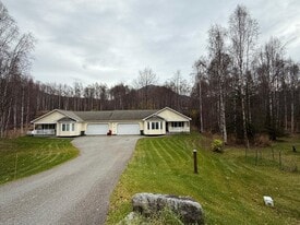 Building Photo - 20510 Wooded Hollow Cir