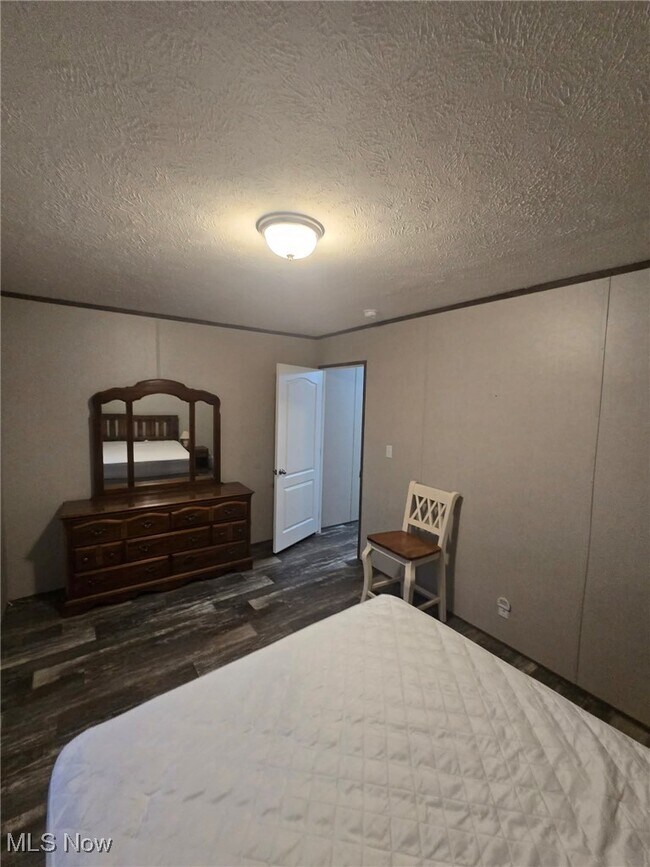 Building Photo - 2727 Finkle Hill Rd