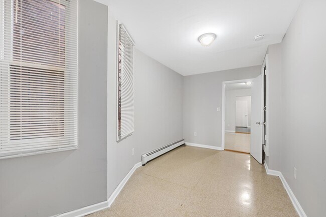 Building Photo - 2275 John F. Kennedy Blvd