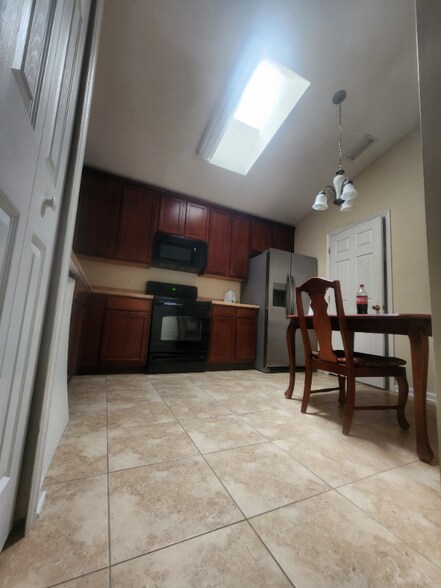 Building Photo - 6126 Morse Glen Ct