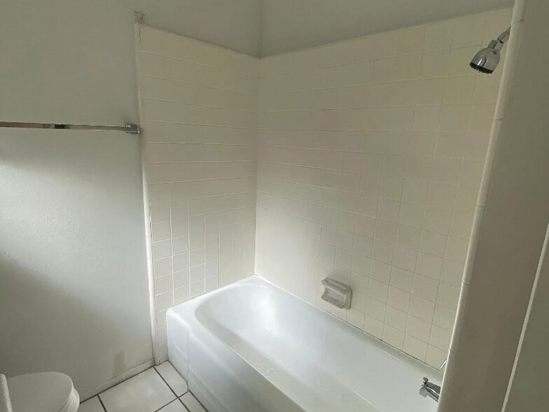Building Photo - 45500 Garden Square