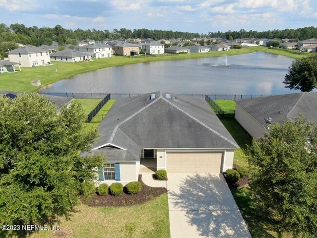 Building Photo - 77420 Cobblestone Dr