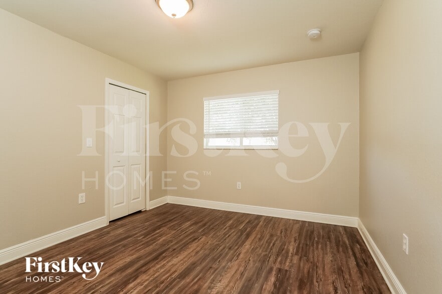 Building Photo - 4129 Jacaranda Pkwy W