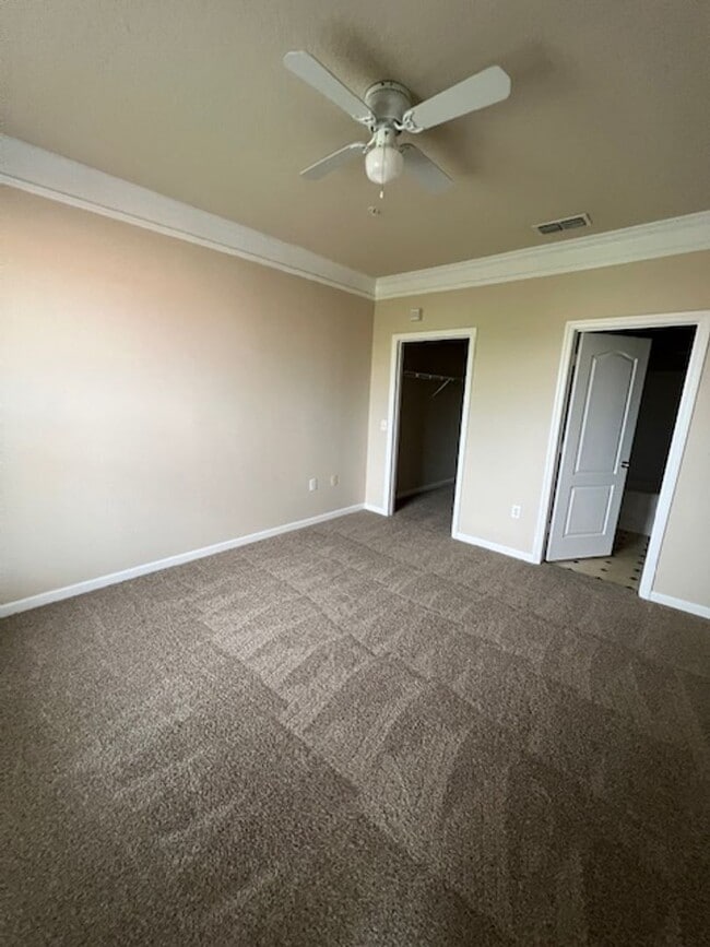 Building Photo - 2Bedroom 2Bath Condo -- Mirabella --- Awes...