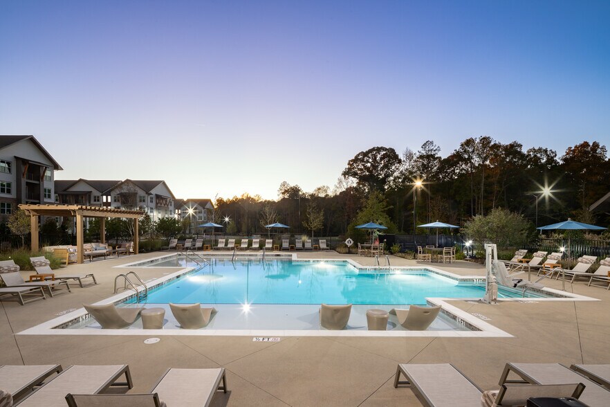 Building Photo - Render Douglass