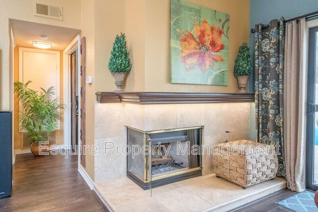 Building Photo - 1351 El Lazo Ct