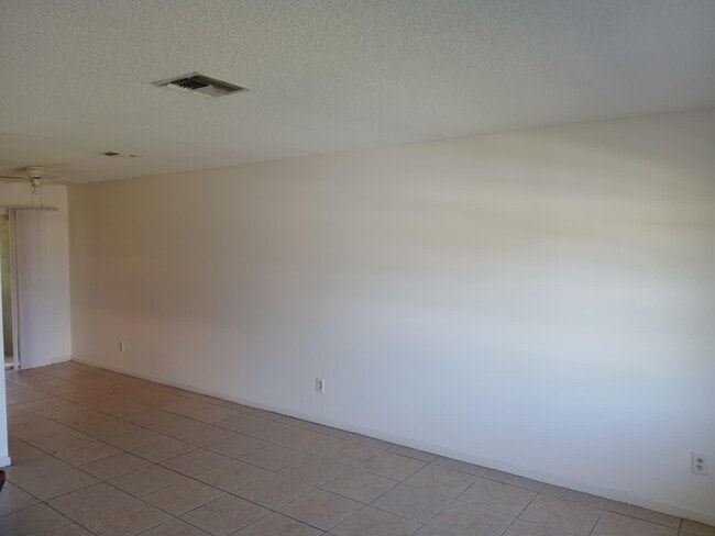Building Photo - 2703 Cherokee Ave