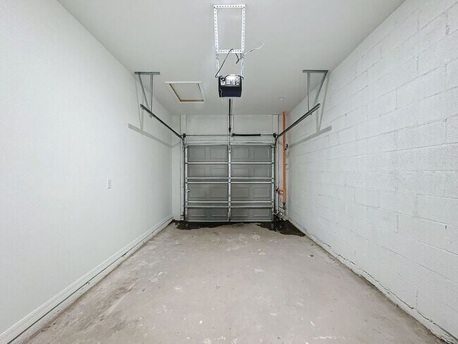 Building Photo - 1711 Barton Towne Cir