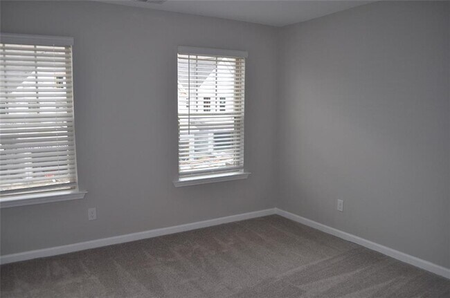 Building Photo - 1345 Endicott Ct