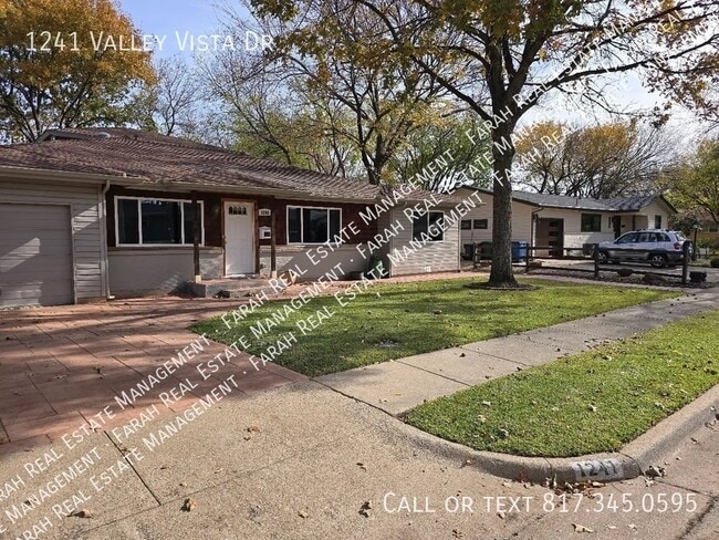 Building Photo - 1241 Valley Vista Dr