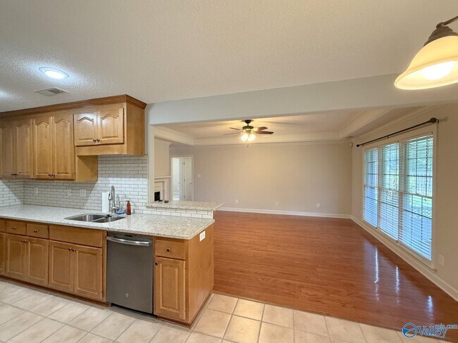 Building Photo - 238 Pebble Brook Dr